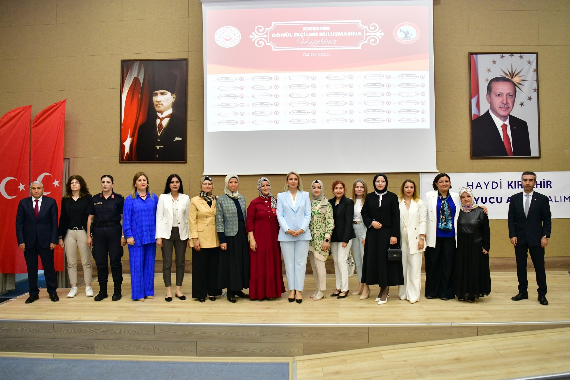 Kırşehir’de Gönül Elçileri Koruyucu Aile Farkındalığı Için Bir Araya Geldi3