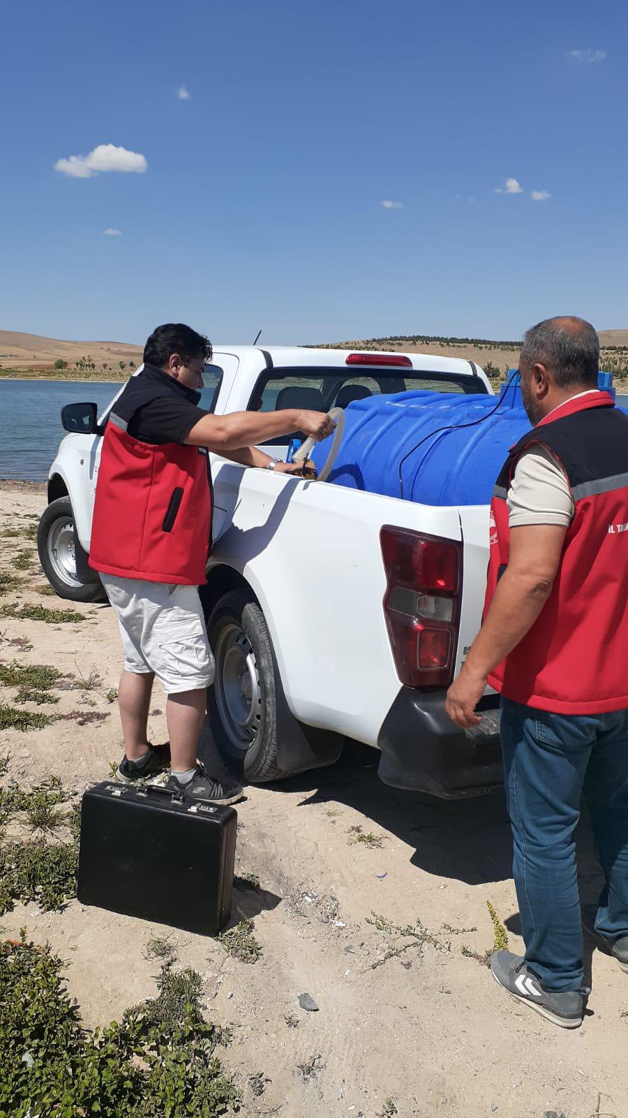 Kırşehir’deki Su Kaynaklarına Yavru Sazanlar Bırakıldı2