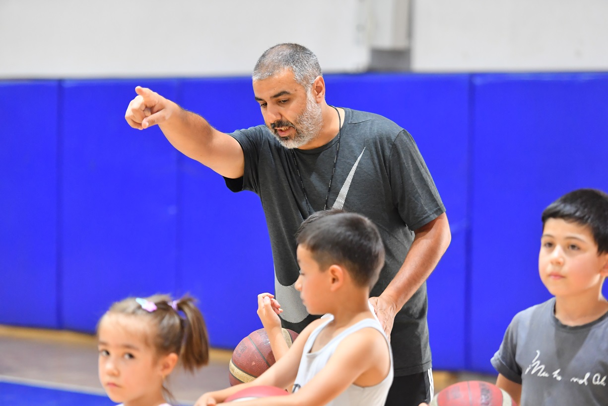 Kırşehirli Gençler Basketbol Öğreniyor (1)