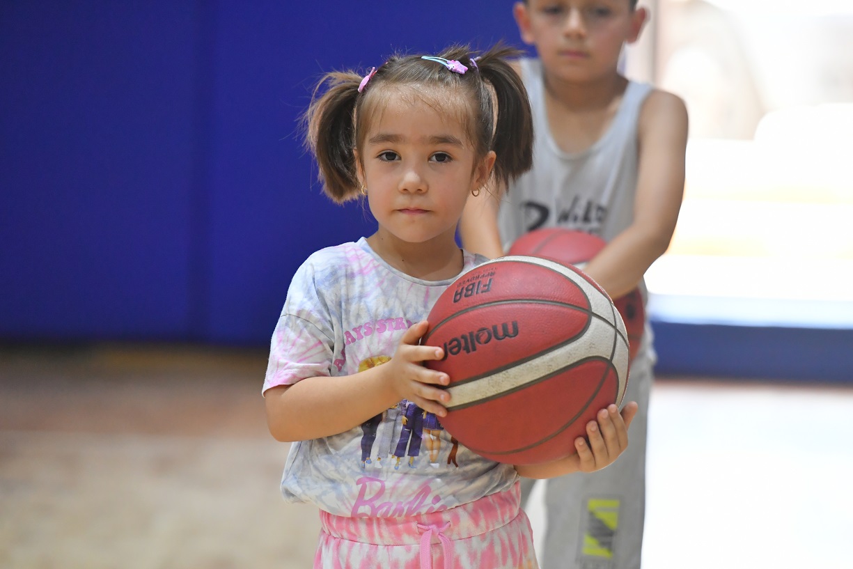 Kırşehirli Gençler Basketbol Öğreniyor (2)