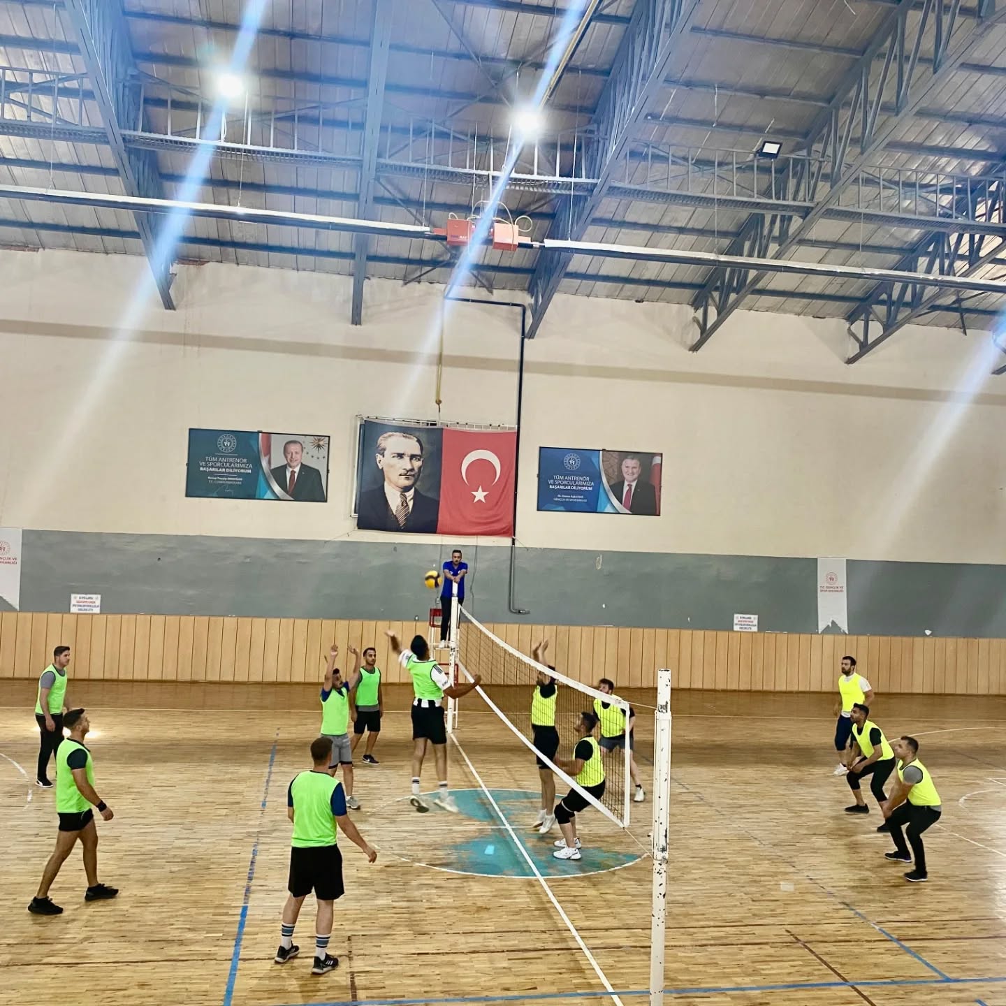 Mucur’da Voleybol Turnuvası Devam Ediyor (2)