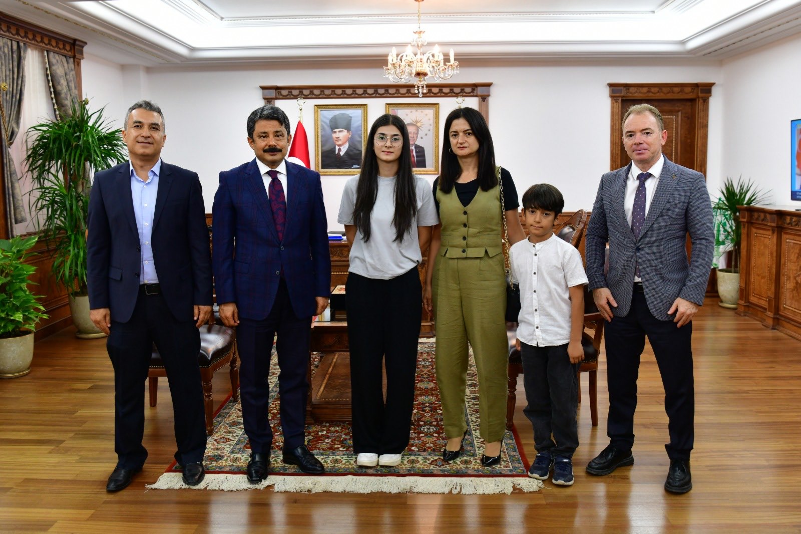 Şampiyonlar Vali Demiryürek Ile Buluştu3