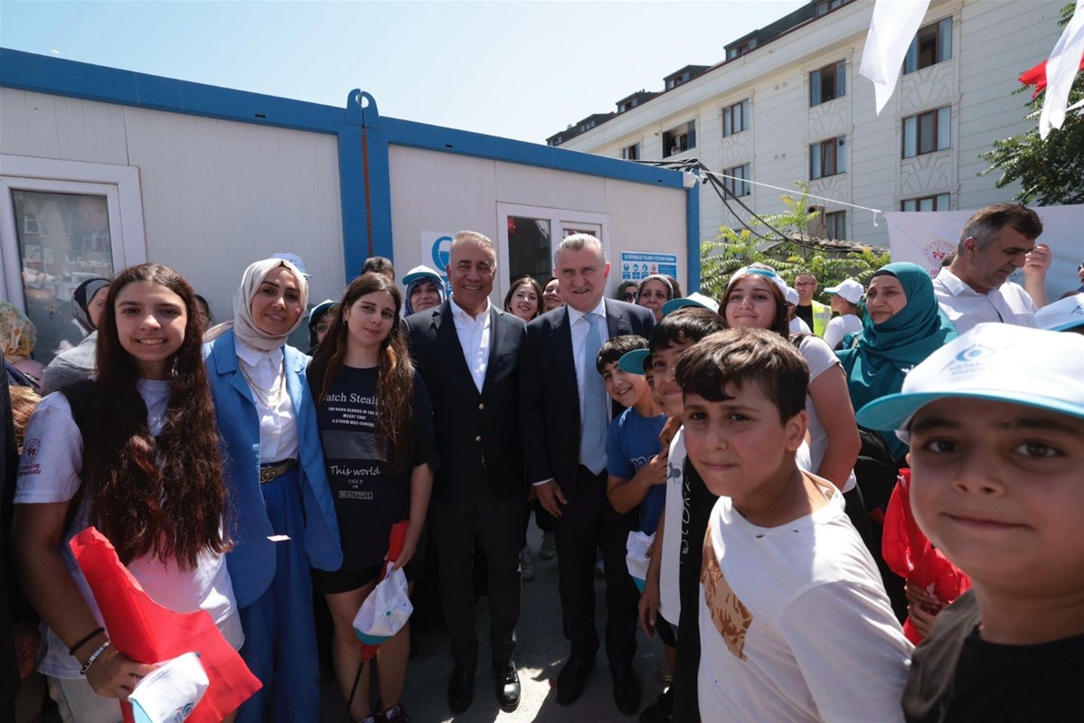 Spor Bakani Bak “Sporun Bi̇rleşti̇ri̇ci̇ Ve İyi̇leşti̇ri̇ci̇ Gücüne İnaniyoruz” (3)
