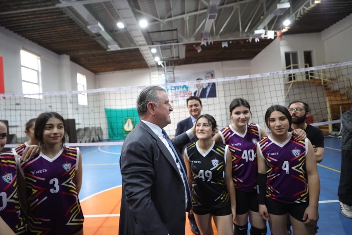 Yaz Tati̇li̇ Gençli̇k Ve Spor Bakanliği Tesi̇sleri̇nde Dolu Dolu Geçi̇yor (2)