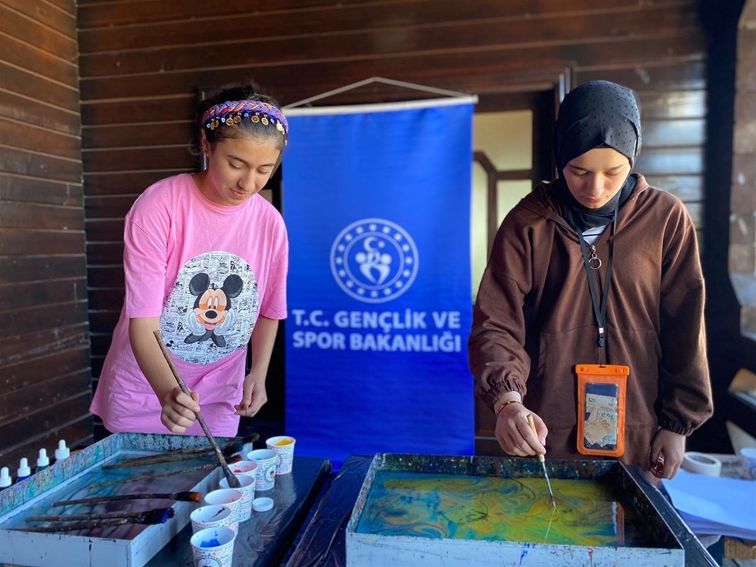 Yaz Tati̇li̇ Gençli̇k Ve Spor Bakanliği Tesi̇sleri̇nde Dolu Dolu Geçi̇yor (3)