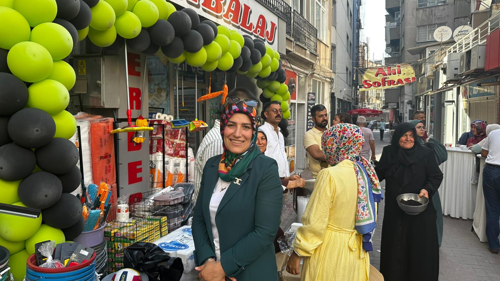Zirve Ambalaj 1000 Kişiye Aşure Dağıttı