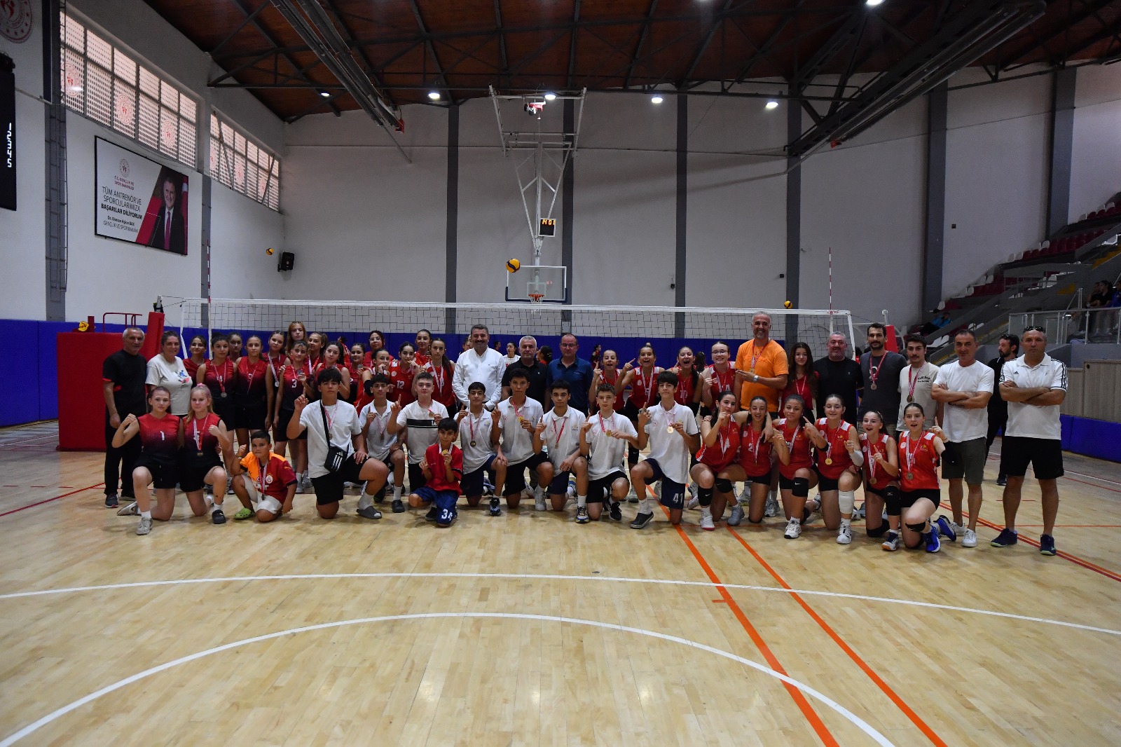 Anali̇g Voleybol 2.Etap Maçları Tamamlandı (4)