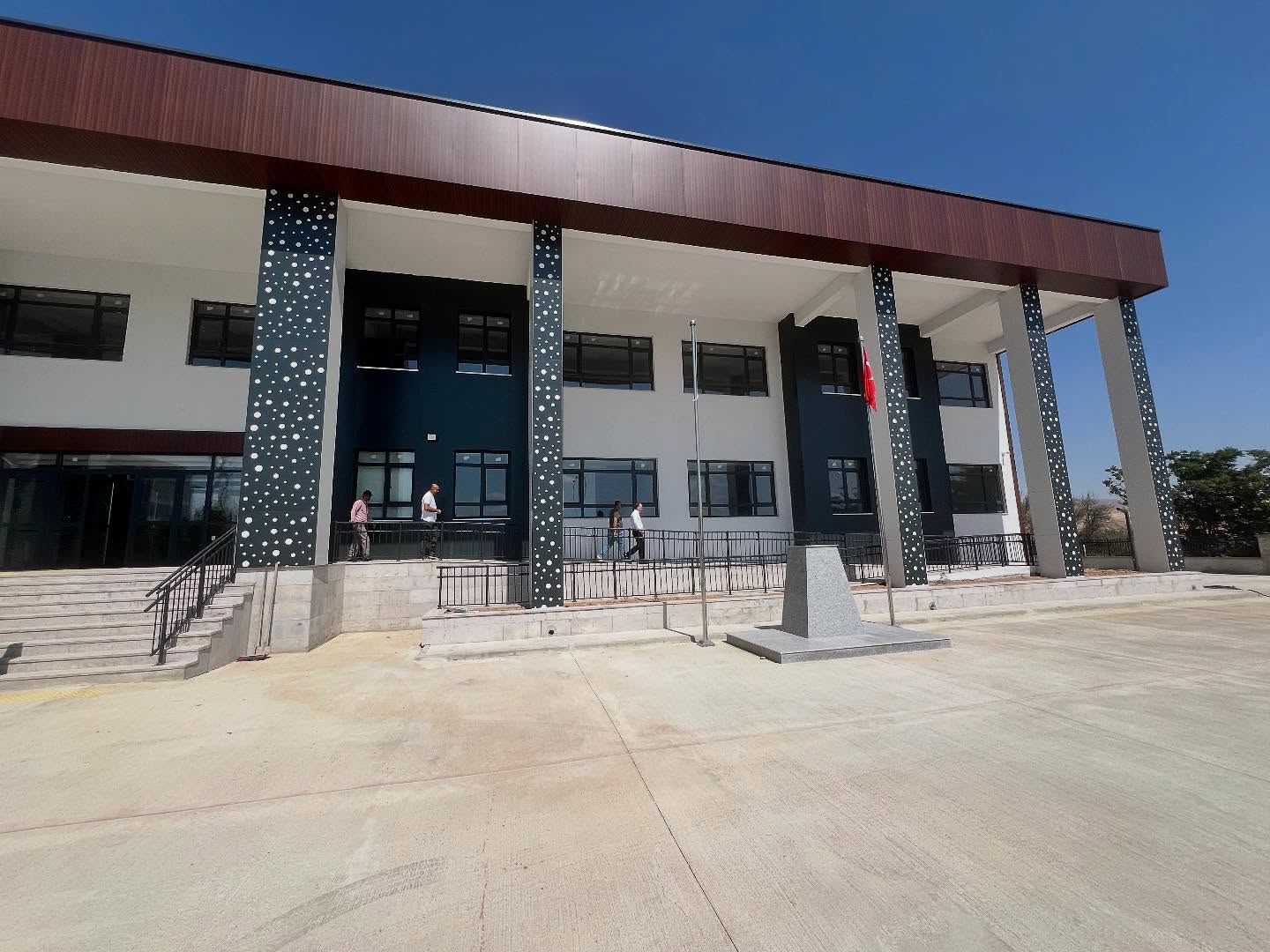 İl Millî Eğitim Müdürü Yasin Gülşen’den Yeni Okul Binasına Ziyaret2