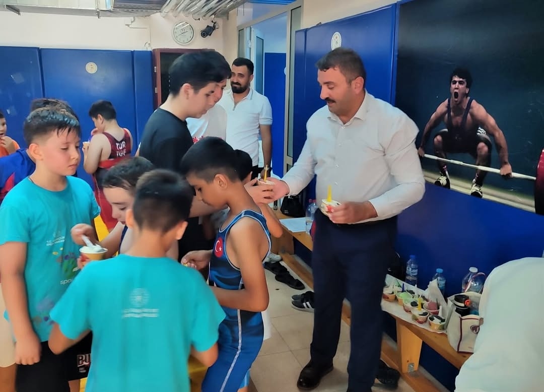 İl Müdürü Yasin Çakmakçı’dan Sporculara Moral Ziyareti (3)