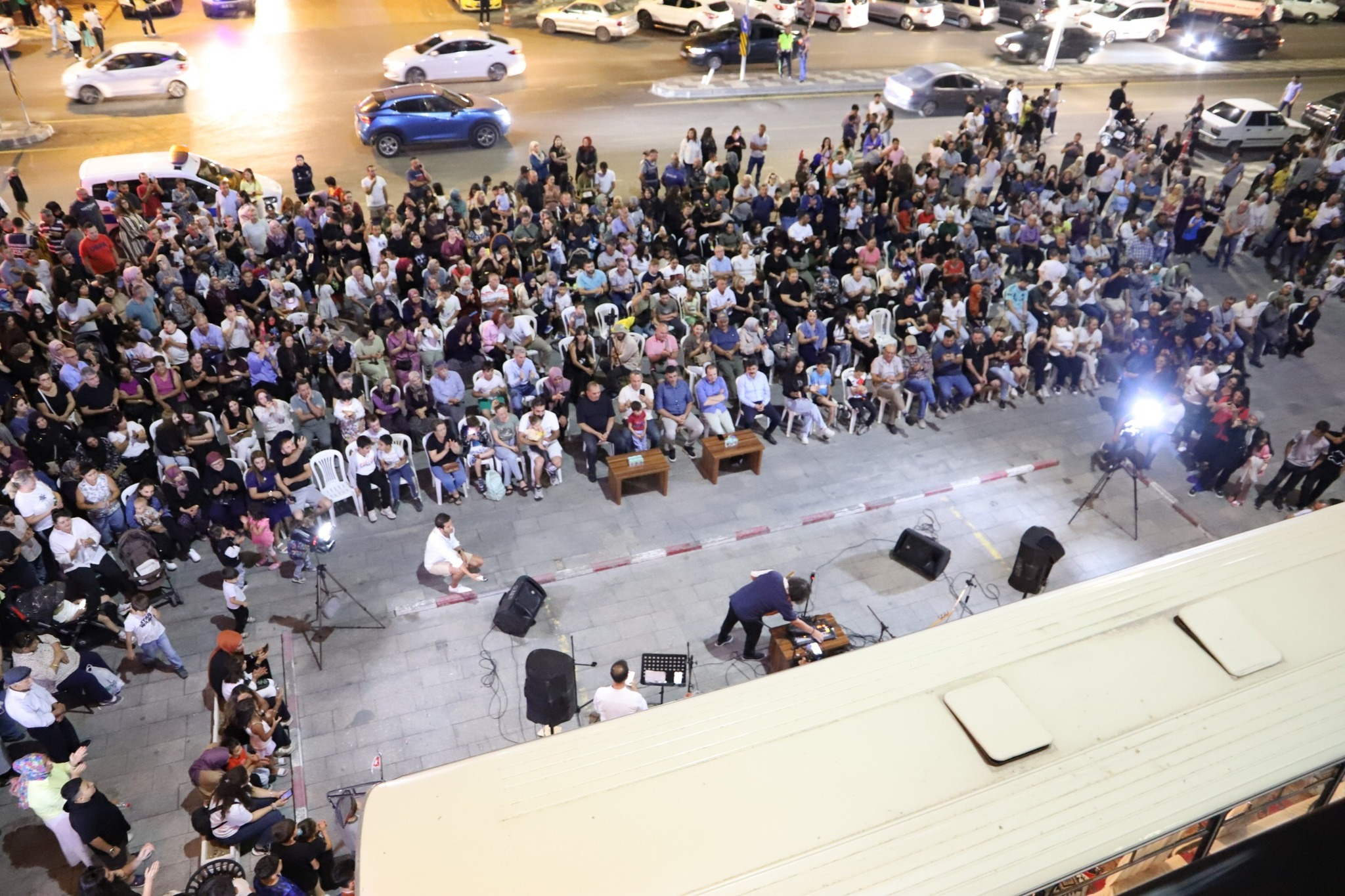 Kaman’da Türkü Zamanıallı Turnam Kültür Otobüsü’ne Yoğun Ilgi