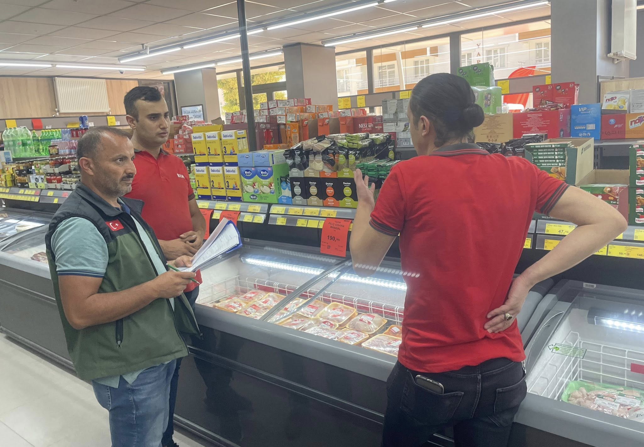 Kırşehir’de Market Raflarında Tarım Etiketi Kontrolü Yapıldı1-1