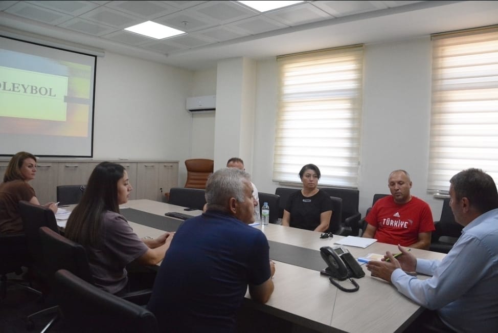 Kırşehir’de Voleybolun Geleceği Masaya Yatırıldı (2)