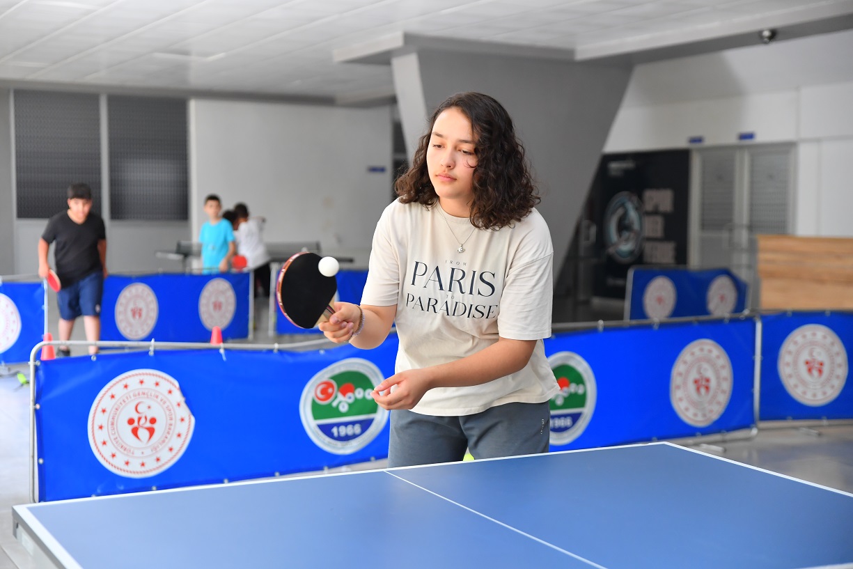 Masa Tenisi Çalışmaları Sürüyor (4)