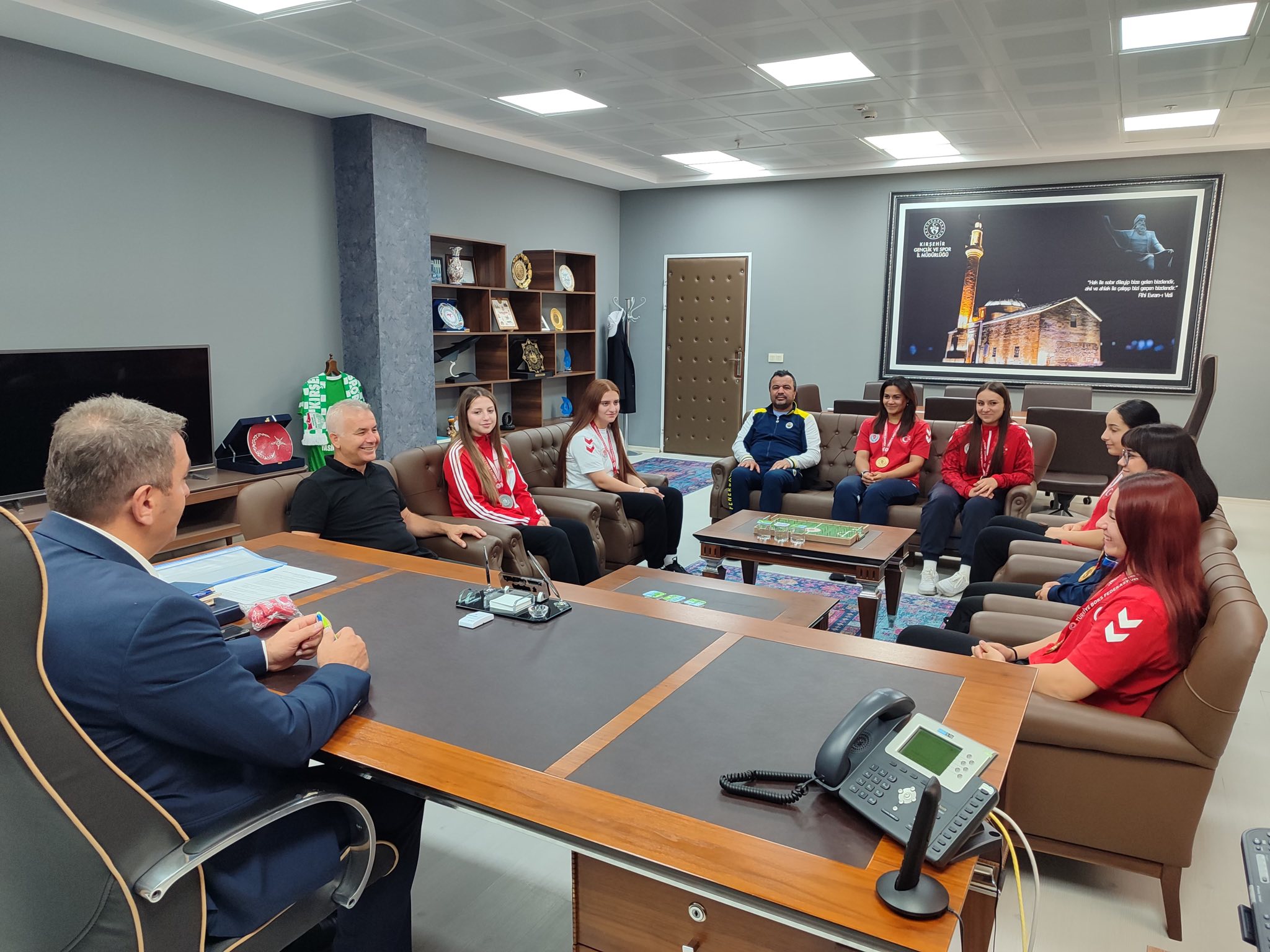 Milli Sporculardan İl Müdürü Çakmakçı’ya Ziyaret (2)