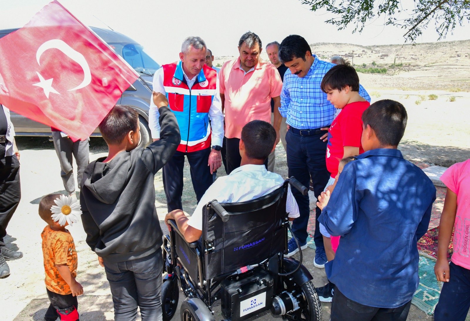 Vali Demiryürek“Yaşasın Devletimiz, Var Olsun Milletimiz”