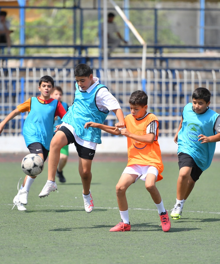 Yıldız Futbolcular, Spor Okullarında Yetişiyor (2)