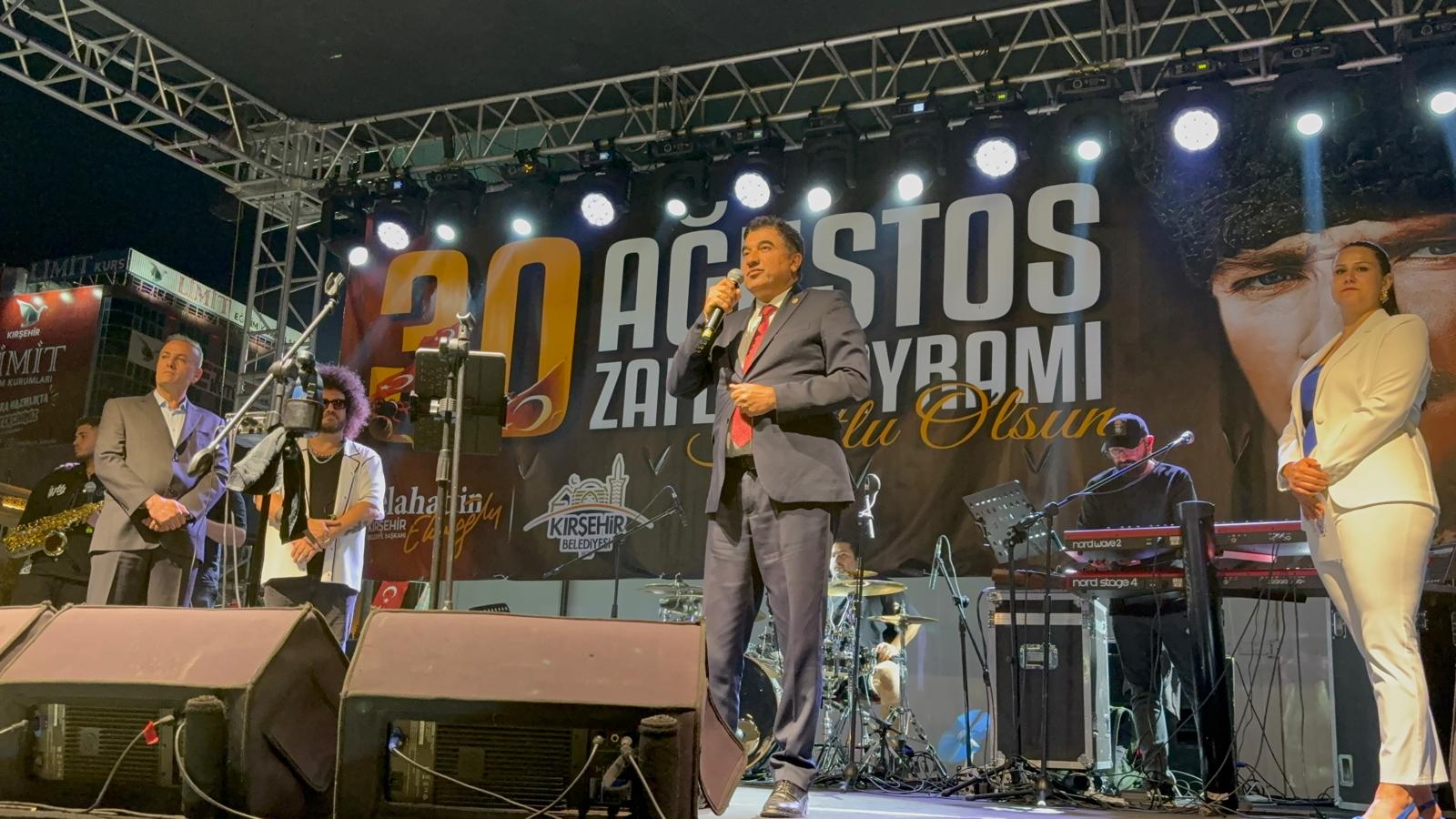 Zafer Haftası Zirveye Ulaştı Can Gox Sahnesiyle Taçlandı3