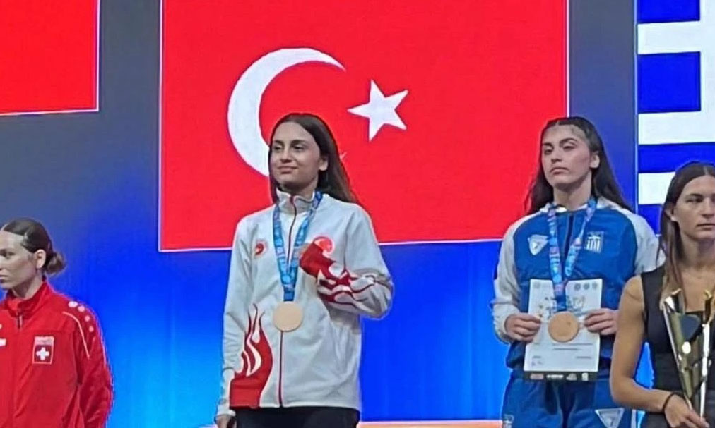 Efil Tıraş Avrupa Üçüncüsü Oldu (1)