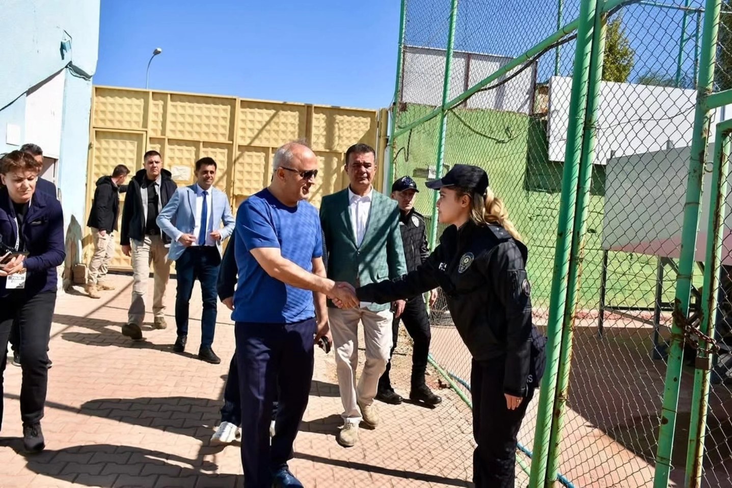 Emniyet Müdürü Görücü, Maçı Tribünden Takip Etti (2)