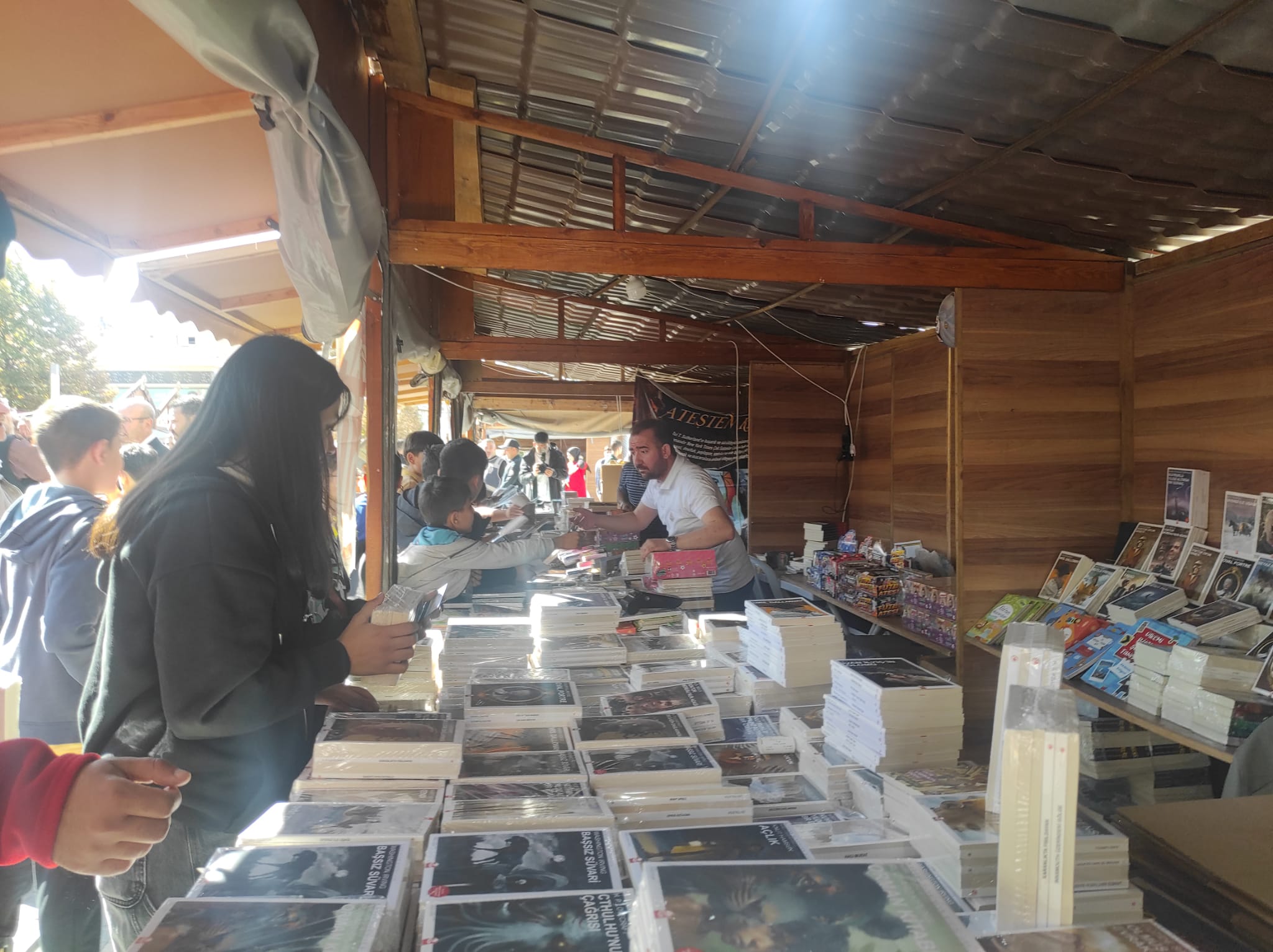 Kırşehir’de Ahi Kitap Fuarı Açıldı2