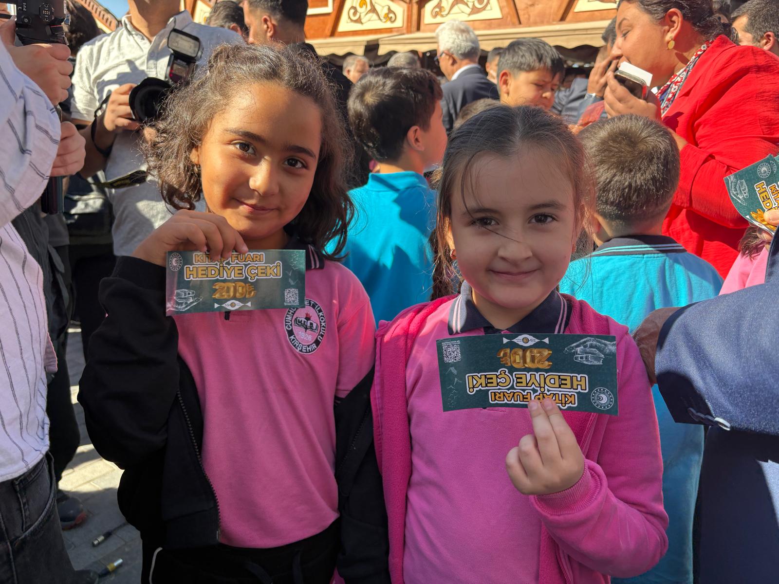 Kırşehir’de Ahi Kitap Fuarı Açıldı5