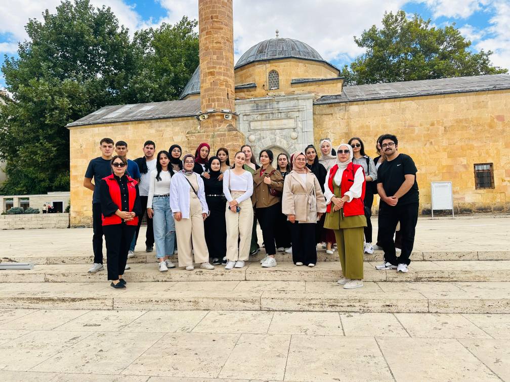 Kırşehir’e Yeni Gelen Üniversitelilere Ahilik Ruhu Tanıtıldı (2)