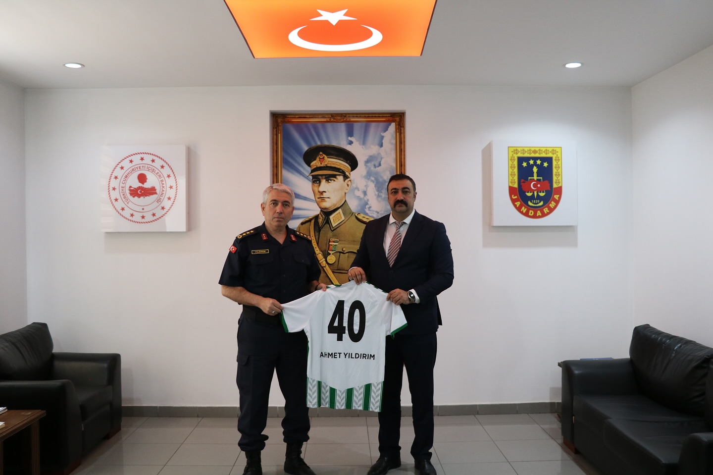 Kırşehirspor Yönetimi, Jandarma Albay Yıldırım’a Ziyaret Gerçekleştirdi (3)