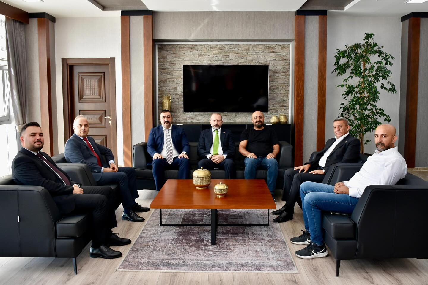 Kırşehirspor’dan Emniyet Müdürü Mesut Görücü’ye Hayırlı Olsun Ziyareti (1)