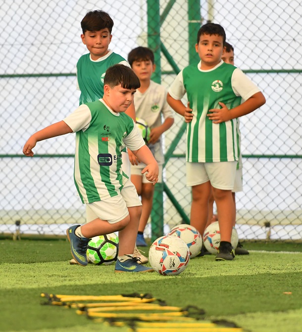 Yeşi̇l Sahalar Geleceği̇n Yildizlariyla Doluyor (4)