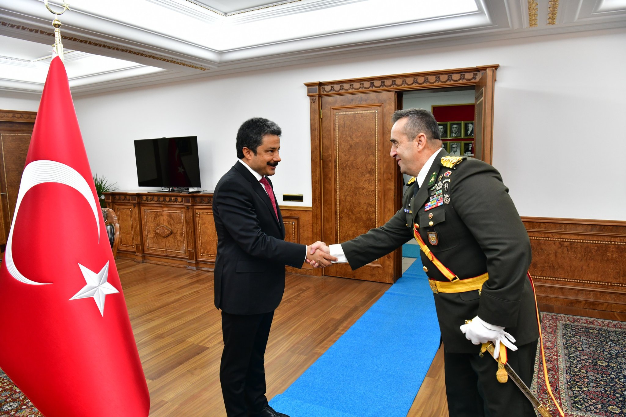 29 Ekim Kutlamaları Protokol Bayramlaşmasıyla Başladı2