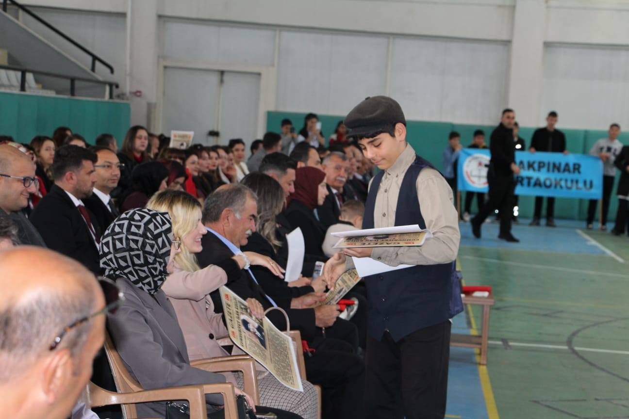 Akpınar’da Cumhuriyetin Ruhu Gençlerle Yankılandı1