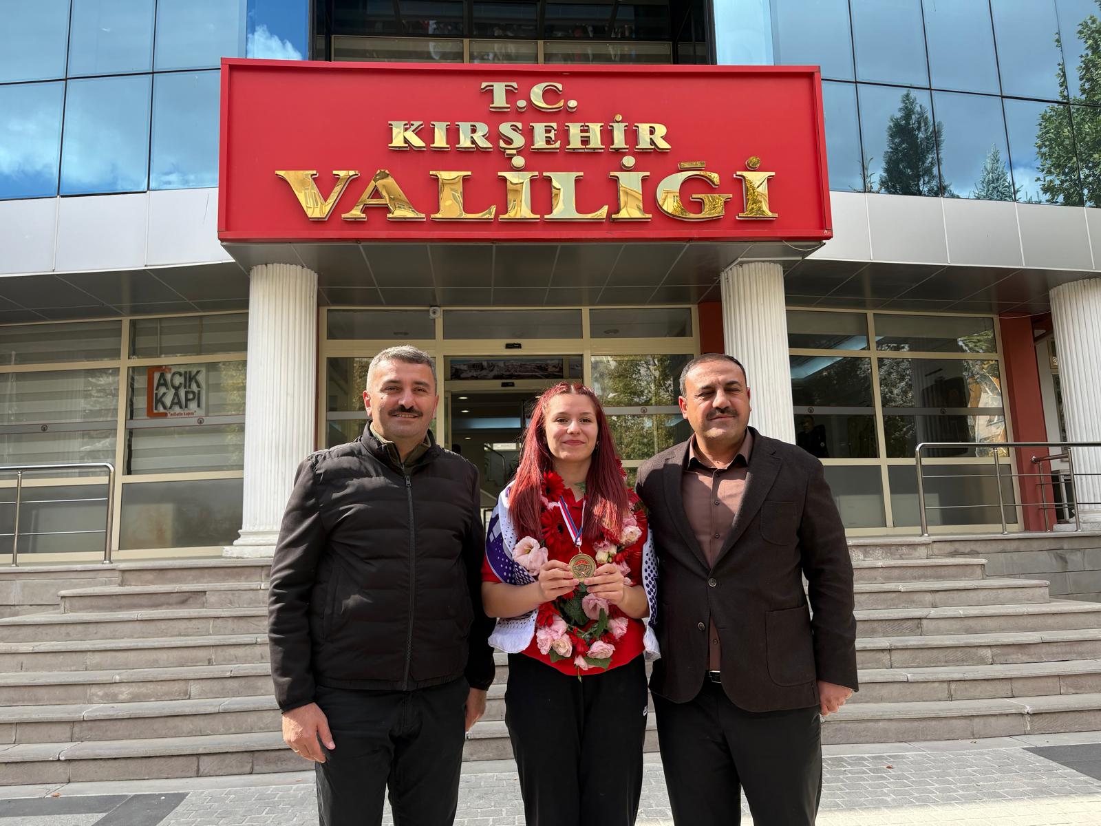 Altın Yumruk Kırşehir Coşkuyla Karşılandı3