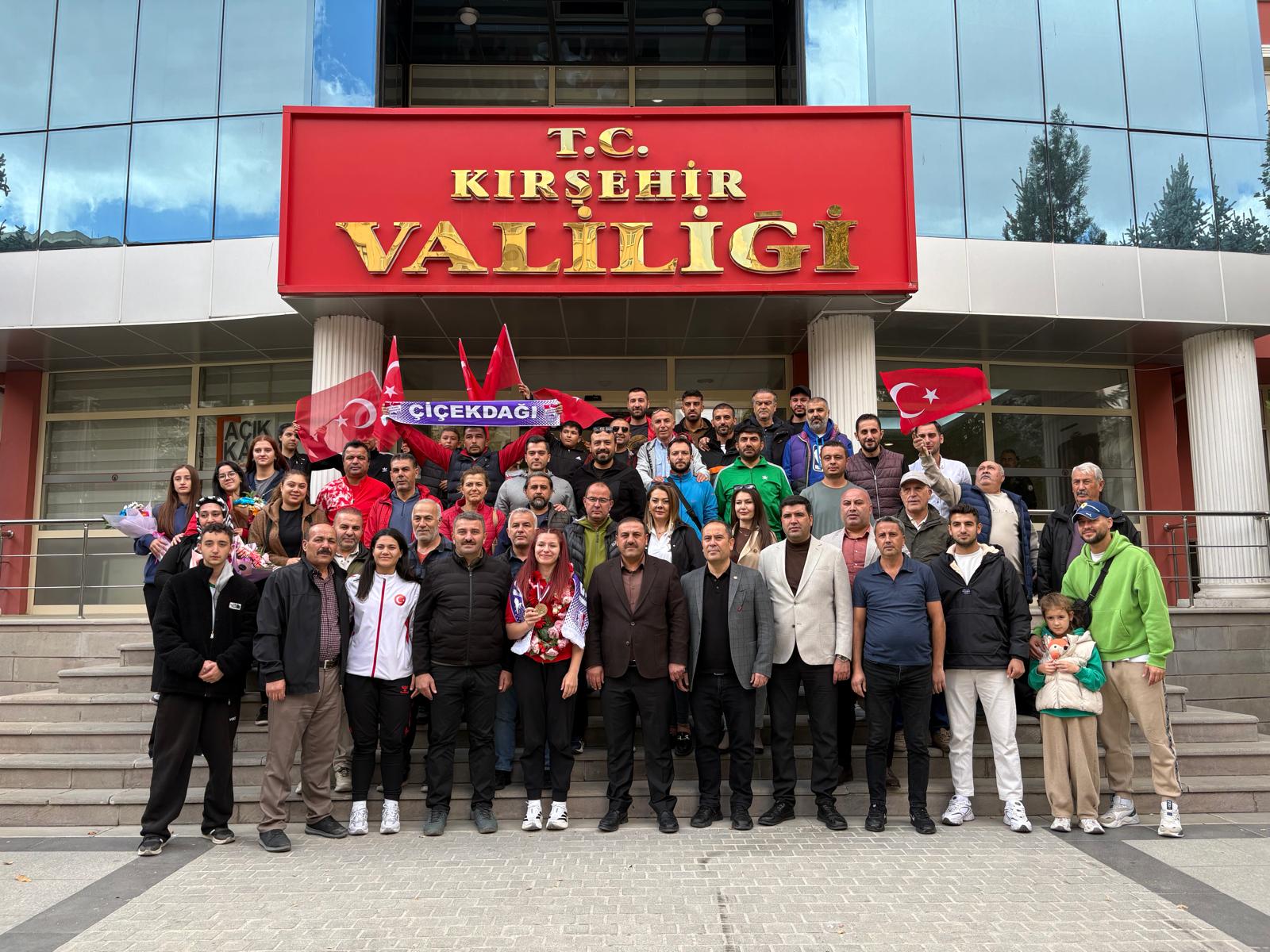 Altın Yumruk Kırşehir Coşkuyla Karşılandı5