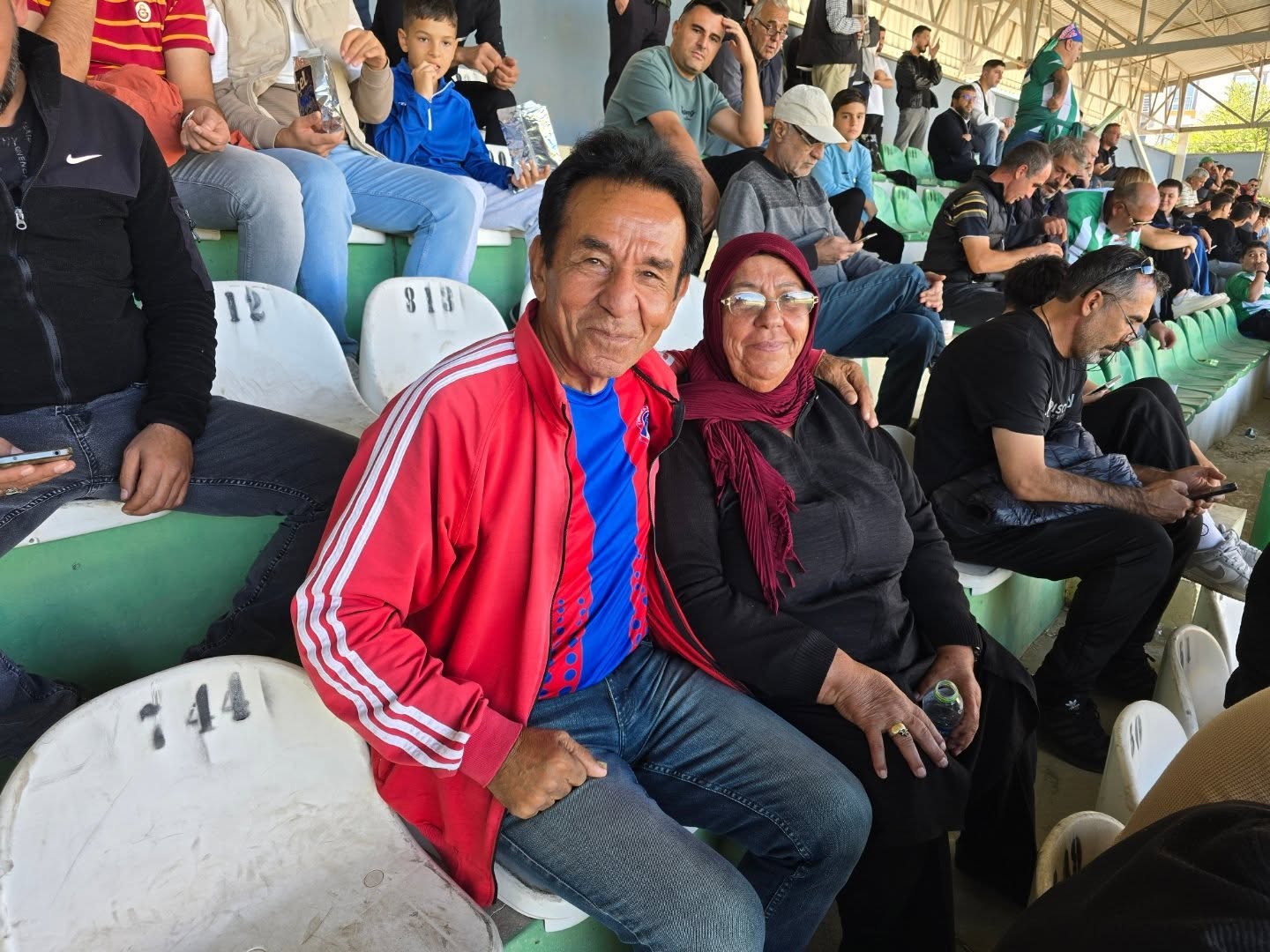 Başkan Aydın Ve Sevim Ana Maçtaydı (2)