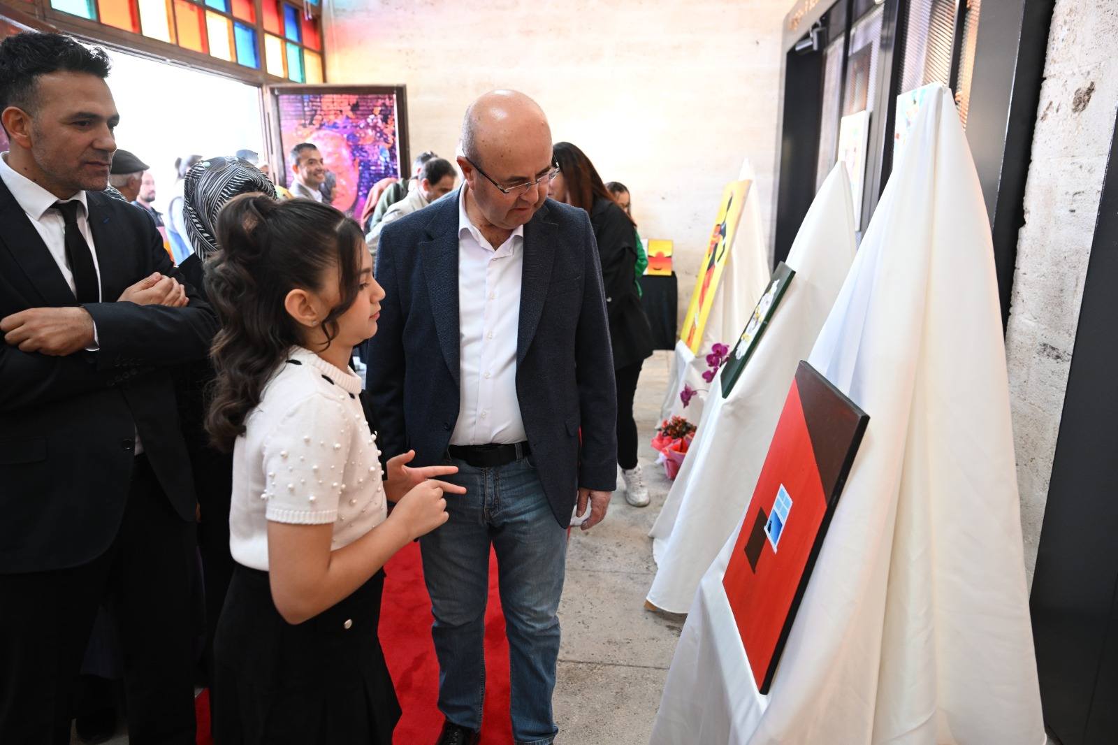 Birincilikten Tuvale… Elif Erva Akalın’ın Renkli Dünyası Kırşehir’de1