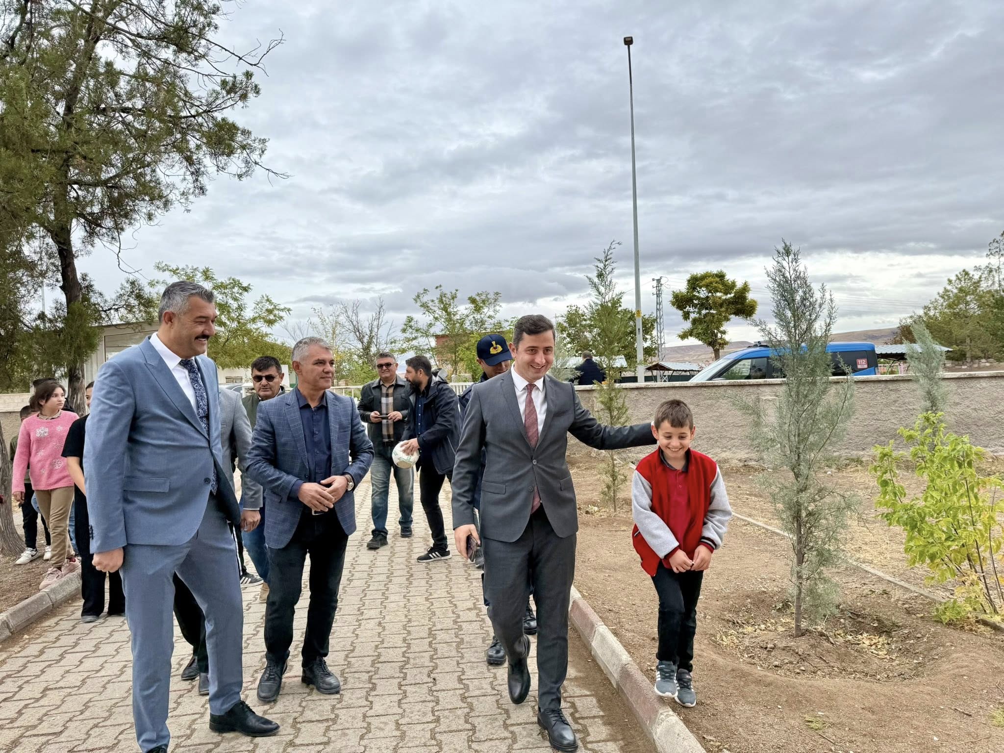 Çiçekdağı Kaymakamı Murat Görmüş’ten Eğitime Moral Ziyareti