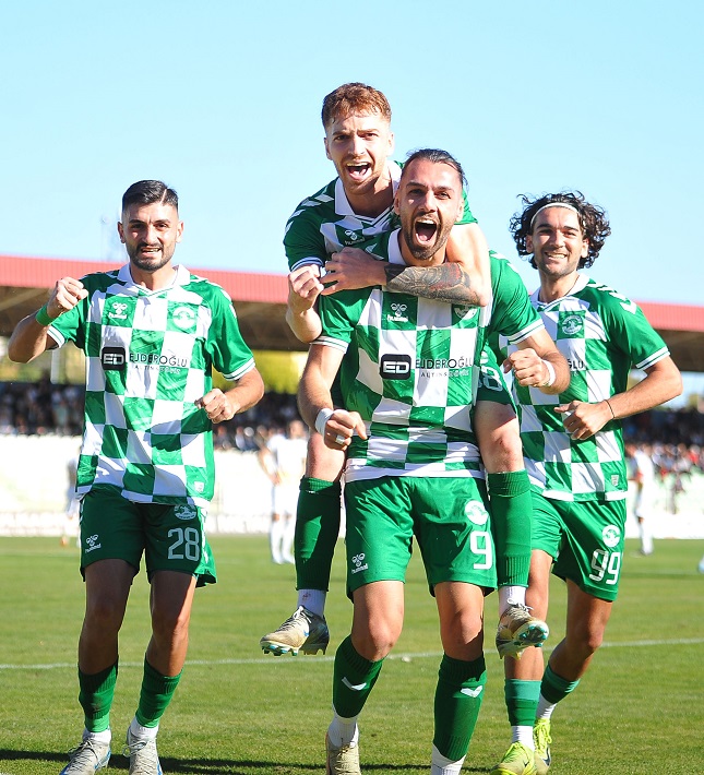 Galibiyet Hasretimiz Bu Maç Sona Ersin! (4)