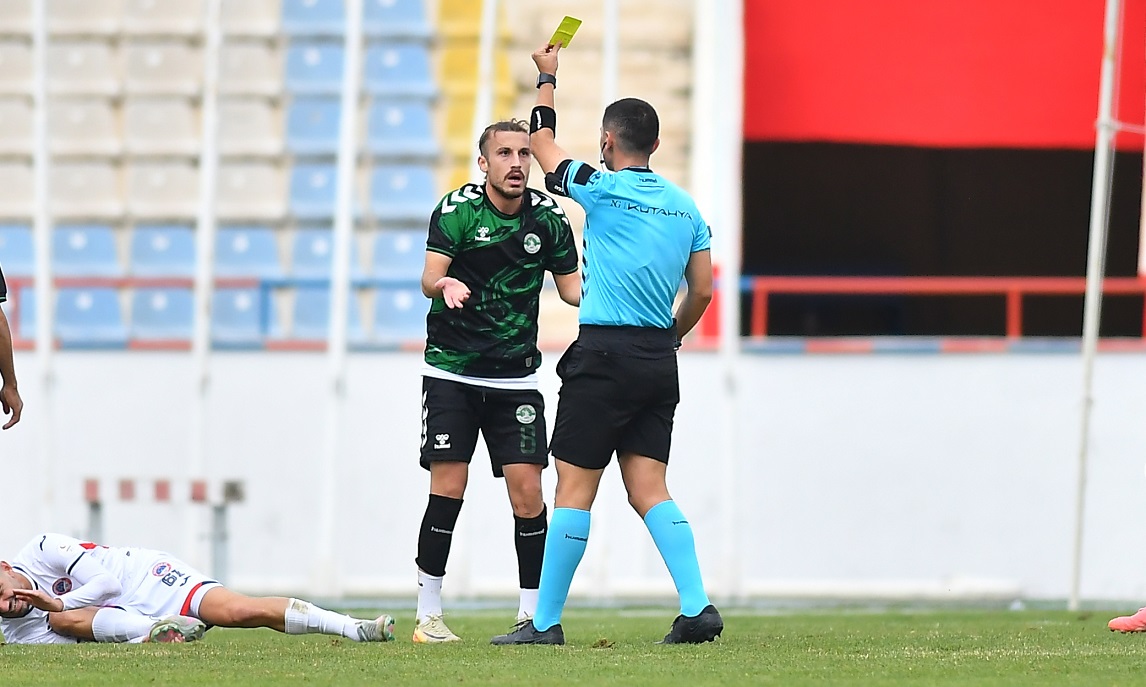 Grubumuzda 47 Sarı, 1 Kırmızı Kart Çıktı (1)