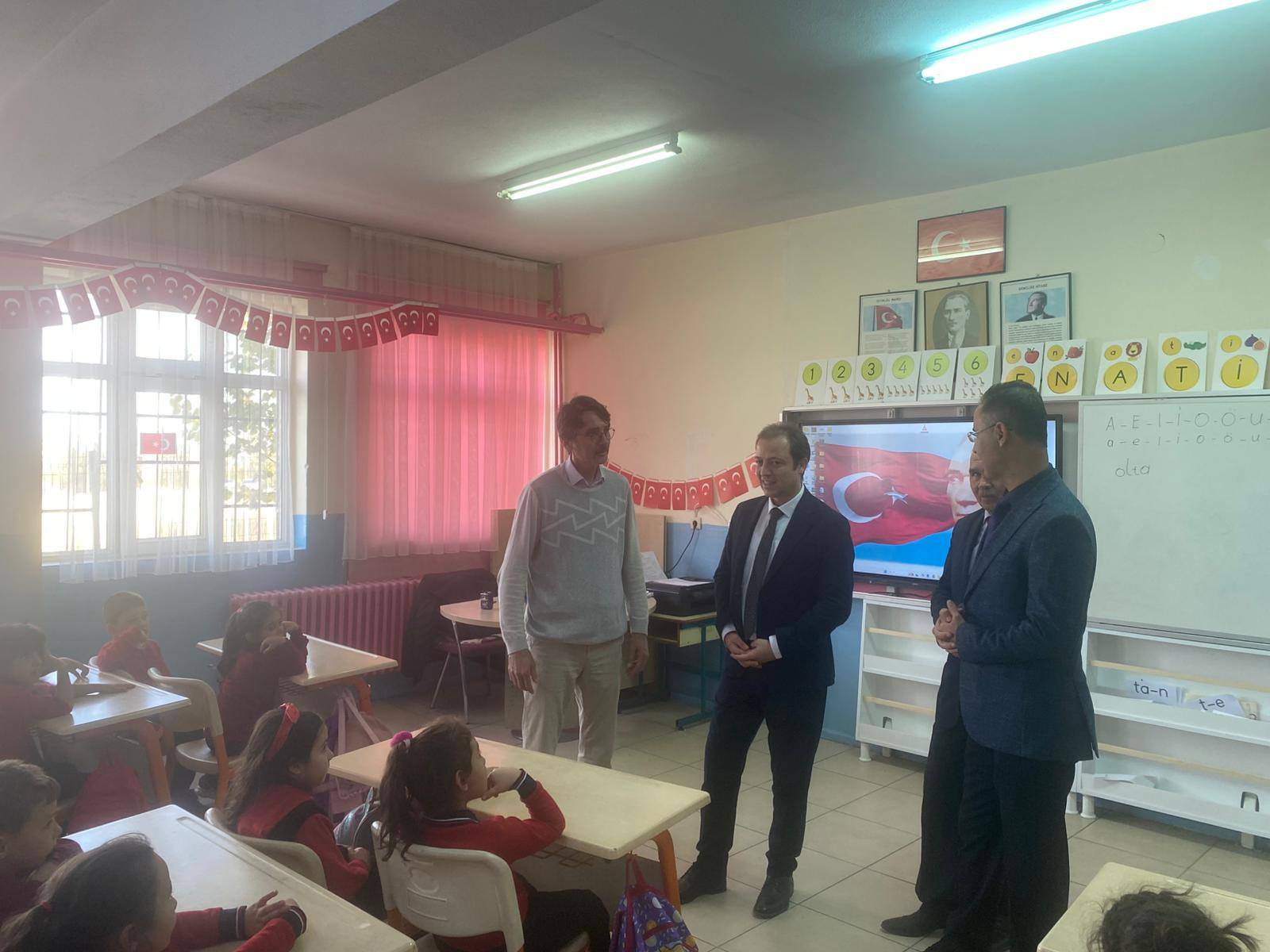 Kaman Kaymakamı Engin Tok’tan Eğitime Ve Kamu Hizmetlerine Yakın Ilgi!