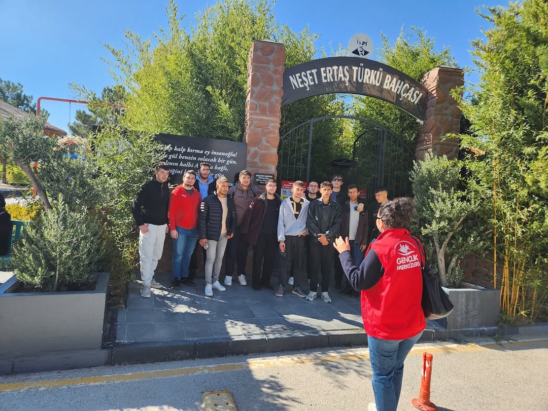 Kaman'da Gelin Tanış Olalım Projesiyle Gençlere Kültürel Tanıtım Gezisi (3)