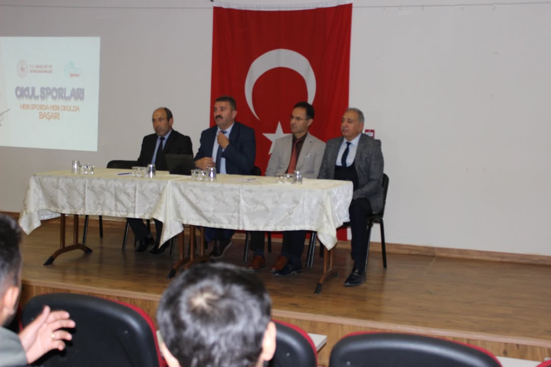 Kaman’da Okul Sporları Toplantısı Yapıldı (1)
