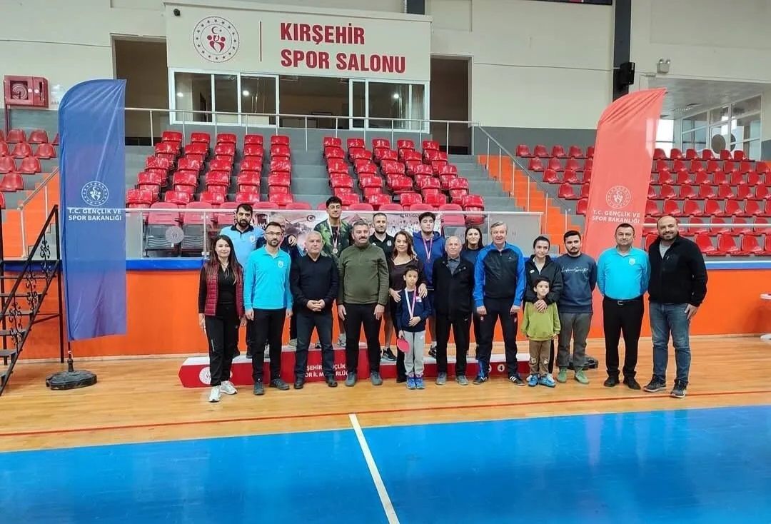 Kırşehir’de Cumhuriyet Coşkusu Masa Tenisiyle Taçlandı (3)