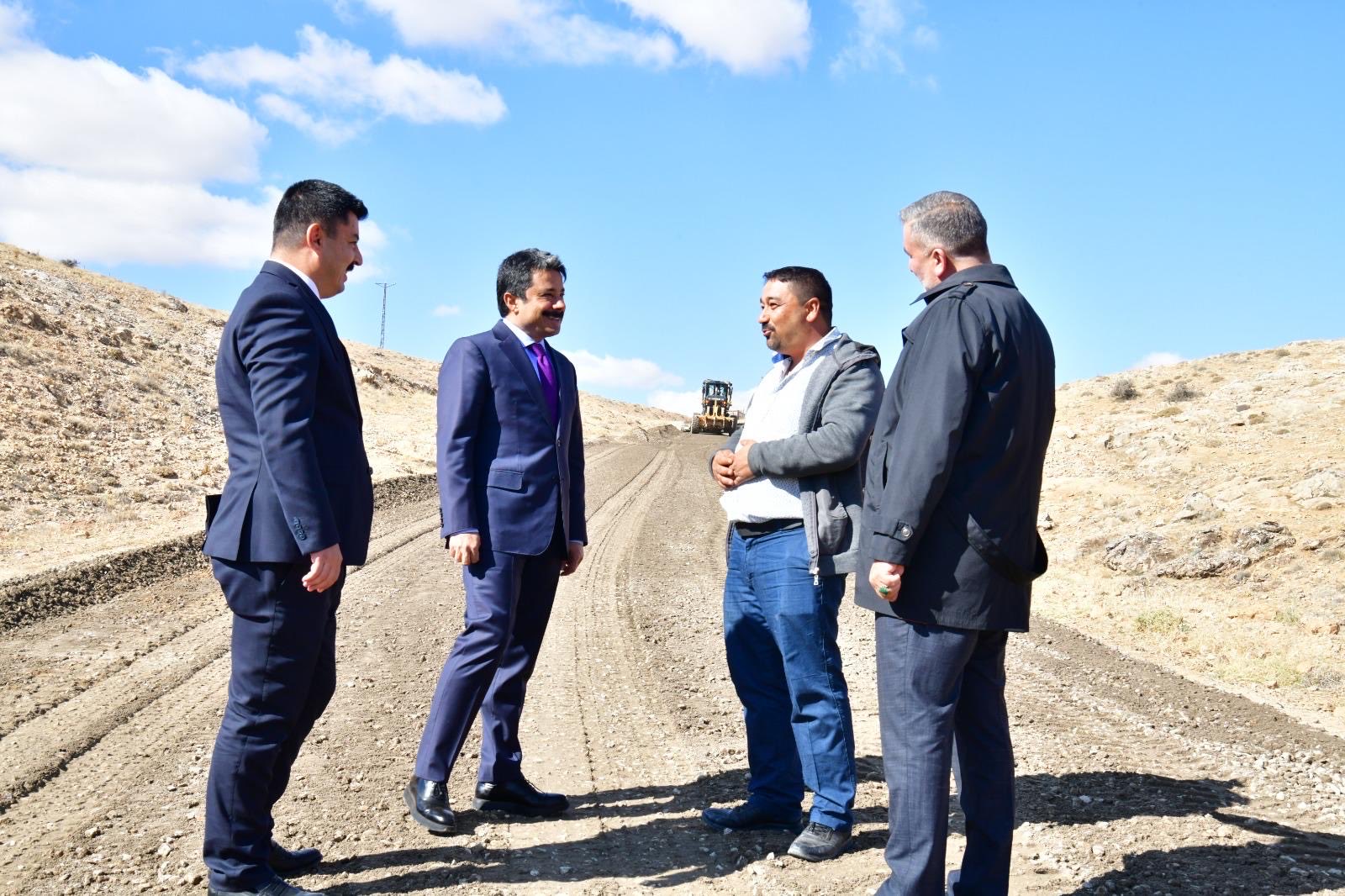 Kırşehir’de Köy Yolları Yeni Görünümüne Kavuşuyor