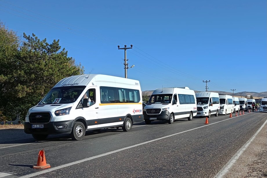 Kırşehir'de Okul Servis Araçlarına Sıkı Denetim1