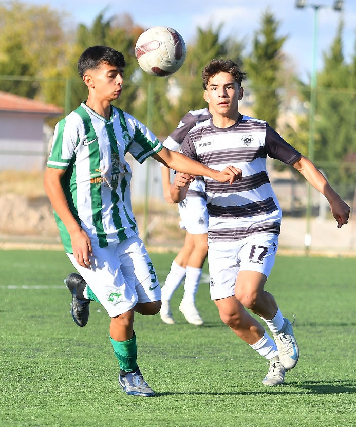 Kırşehirspor, Evinde Farklı Mağlup 3 (3)