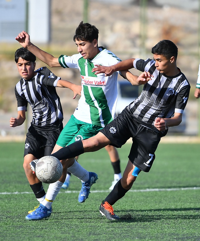 Kırşehirspor U14, 2’Nci Yarıda Dağıldı 3 (2)