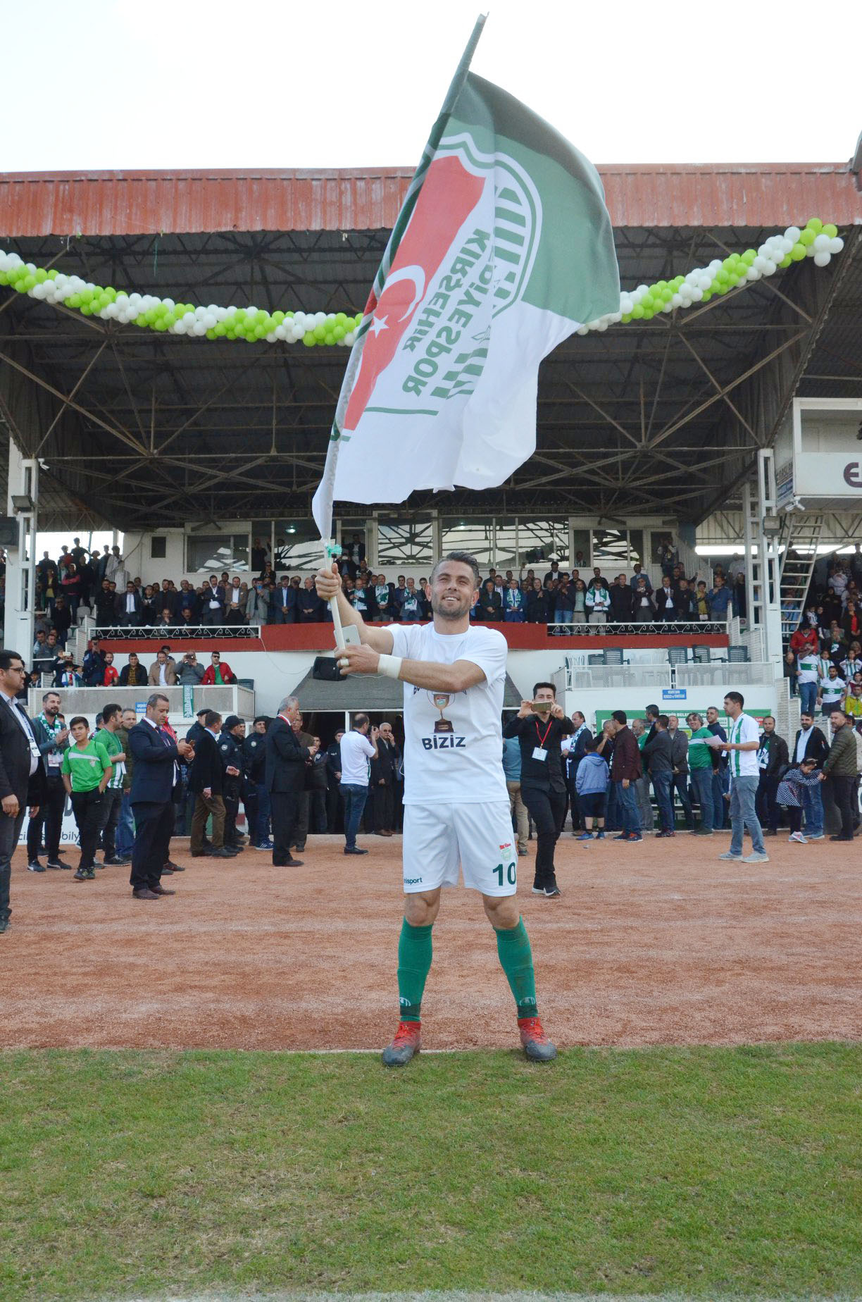 Turgay An, Futbola Veda Etti (1)
