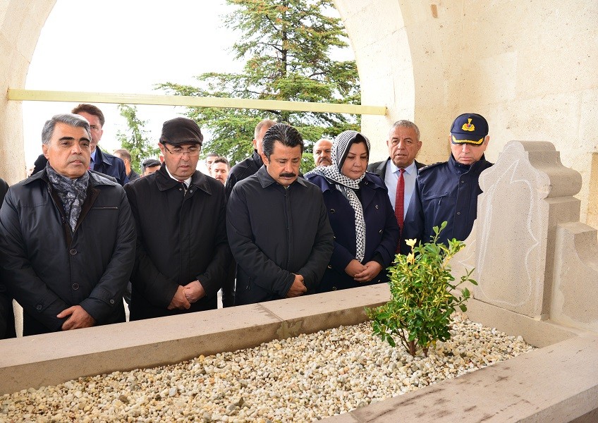 Vali Demiryürek“Yunus Emre, Insanlığın Özünü Yakalamış Bir Bilgedir”