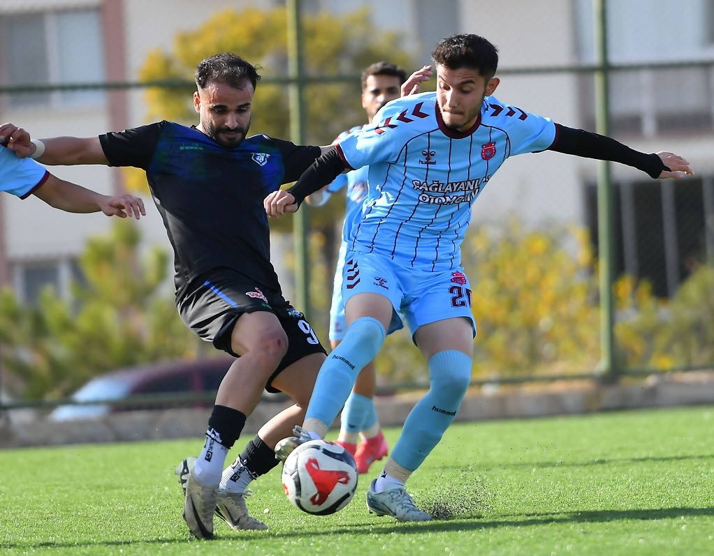 Yetişen Yıldızlar, 1 Puanı Uzatmalarda Kurtardı 1 1 (3)