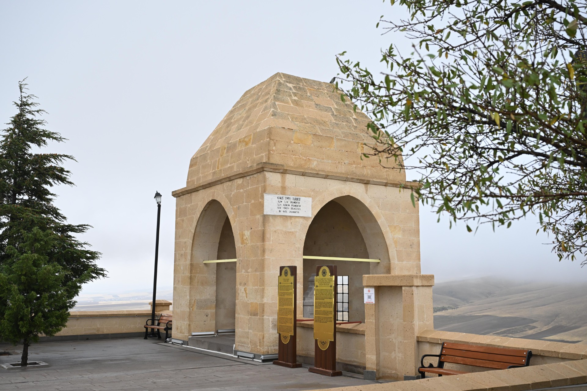 Yunus Emre, Dualarla Ve Şiirlerle Anıldı3